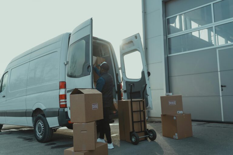 Furniture Movers in Abu Dhabi